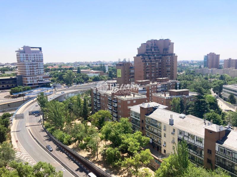 Foto 32dd0551-dbdf-42e7-a912-67f99aee2f9e. Rent office space in Castilla Madrid