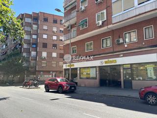 Parking coche en Alonso Castrillo