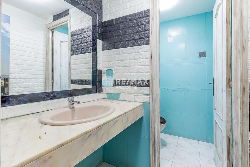 Foto f5e15bc7-ac76-446e-90f9-aa7a362de135. Local comercial en Castillejos-Cuzco Madrid