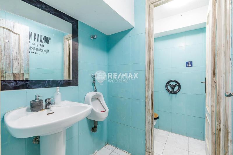 Foto ffe66ab3-8267-4fd8-b872-9323e7a4dc6c. Local comercial en Castillejos-Cuzco Madrid