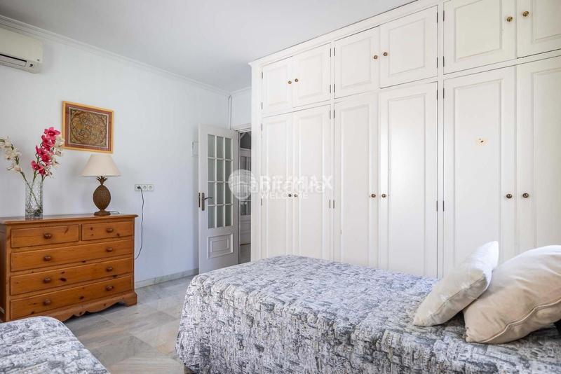 Foto 3ab9cae8-45a5-47e3-8062-7bff623408e7. Chalet con riscaldamento parcheggio in Heliópolis Sevilla