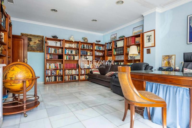 Foto 3dee96ef-fcfc-487c-a755-834e19ae2bd5. Chalet con riscaldamento parcheggio in Heliópolis Sevilla