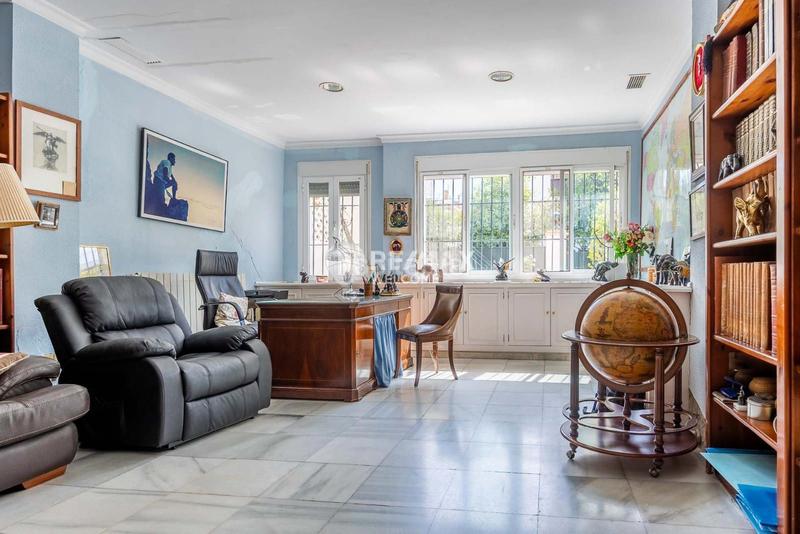 Foto 3e904c84-e95c-4174-86b5-f628c6850352. Chalet con riscaldamento parcheggio in Heliópolis Sevilla