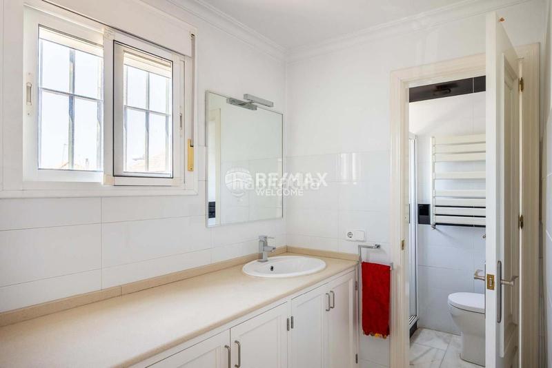 Foto 46e91672-4075-4105-a30f-2c8b03b48fef. Chalet con riscaldamento parcheggio in Heliópolis Sevilla