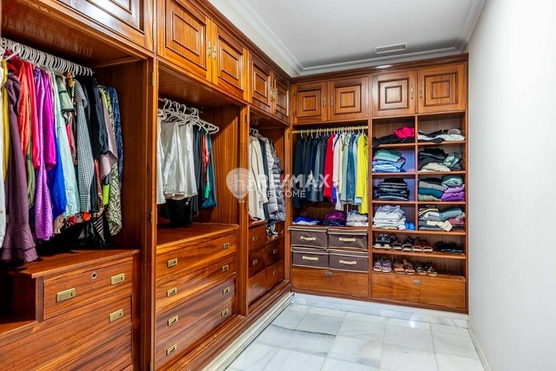 Foto 4974dce8-627f-4a8a-96ed-bd165e9cef1f. Chalet con riscaldamento parcheggio in Heliópolis Sevilla