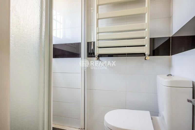 Foto 67262bc3-1619-4b4c-be26-fb88658f1024. Chalet con riscaldamento parcheggio in Heliópolis Sevilla