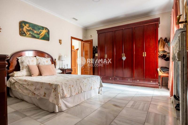 Foto 856d5cca-236d-4c30-a2dd-4b5a80d47742. Chalet con riscaldamento parcheggio in Heliópolis Sevilla