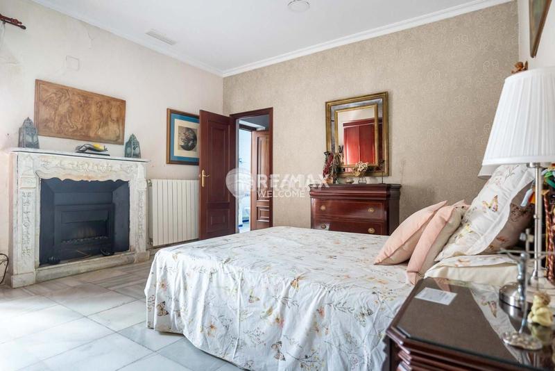 Foto 9290182a-1975-4014-b21b-58d17f0ebd6d. Chalet con riscaldamento parcheggio in Heliópolis Sevilla