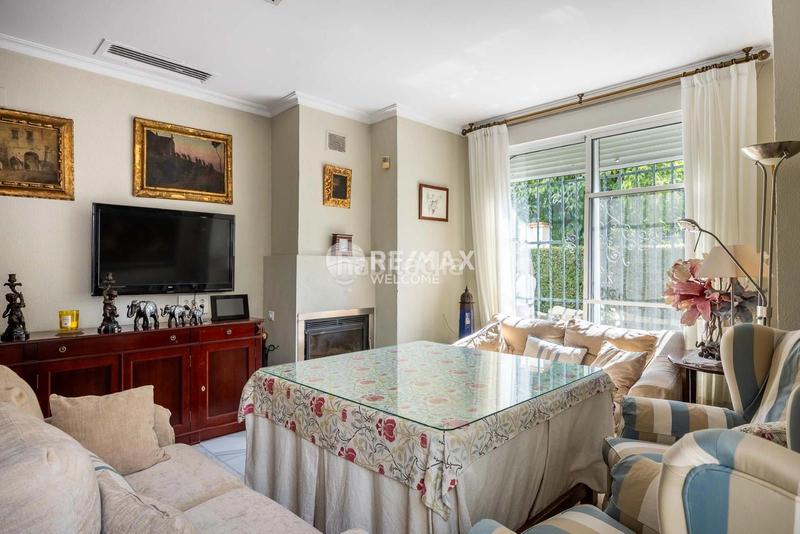 Foto 99ff06c9-444d-4cff-a85a-f0a9d85d1e65. Chalet con riscaldamento parcheggio in Heliópolis Sevilla