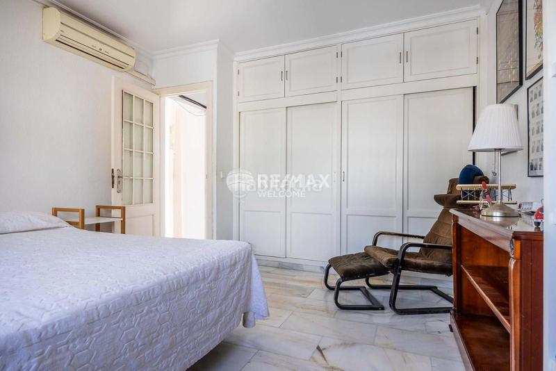 Foto b4fcebb7-4894-4dcd-a963-75e297f6657b. Chalet con riscaldamento parcheggio in Heliópolis Sevilla