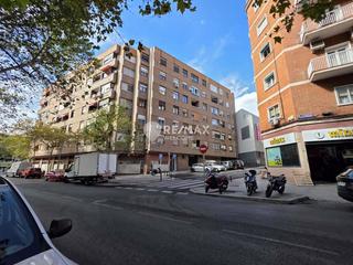 Affitto Appartamento  Alonso castrillo. Apartamento amueblado de temporada con mucha luz en 6 planta con
