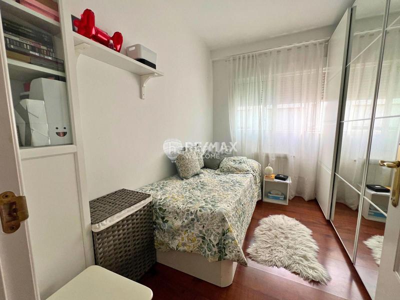 Foto af3107da-c01c-4078-a9f8-030867d5a461. Pis amb calefacció aparcament a Adelfas Madrid