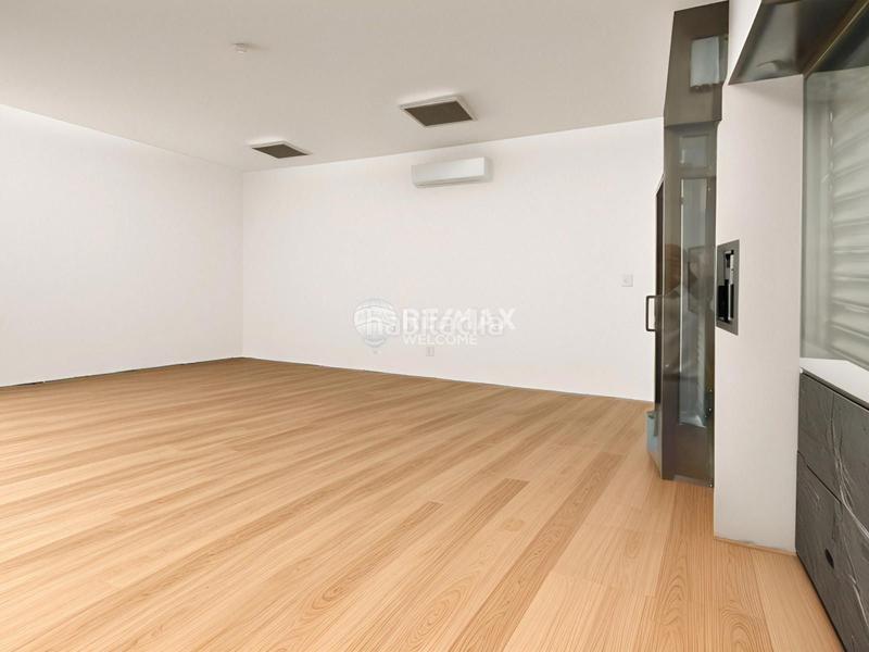 Foto ac755540-e3c8-40b5-88f9-d5d6ad8a1698. Geschäftsraum in Berruguete Madrid