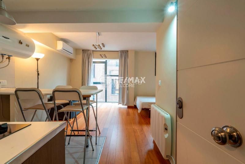 Foto 284e5939-dd9f-4242-b143-4c7b24d1fd85. Miete studiowohnung mit heizung in Berruguete Madrid