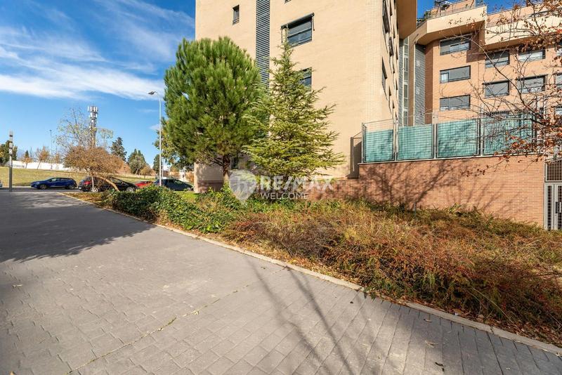 Foto 238ad626-68f3-42ea-a2ba-552ab2ecc31d. Piso en Montecarmelo Madrid