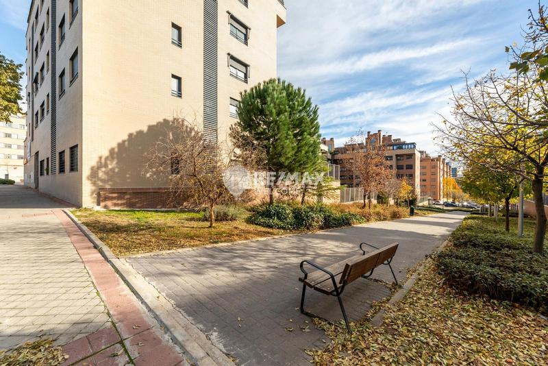 Foto 8b8ddcd9-1cc8-4546-bc23-63eb716212fc. Piso en Montecarmelo Madrid