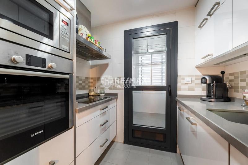 Foto 932acb1a-fd8c-4e87-a636-e9332b9c96d4. Piso en Montecarmelo Madrid