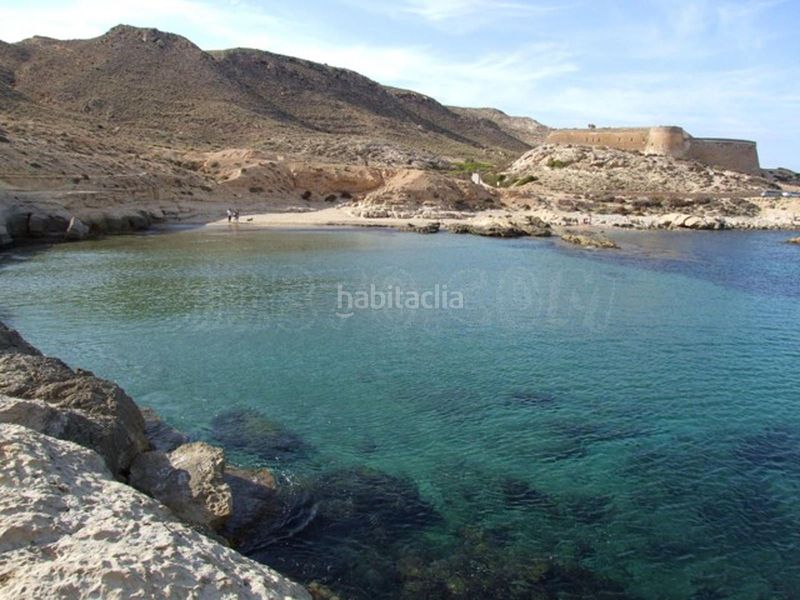 Foto 30622fc5-735b-4cf6-a408-d8a2b849b24a. Pis amb aparcament piscina a El Toyo Almería