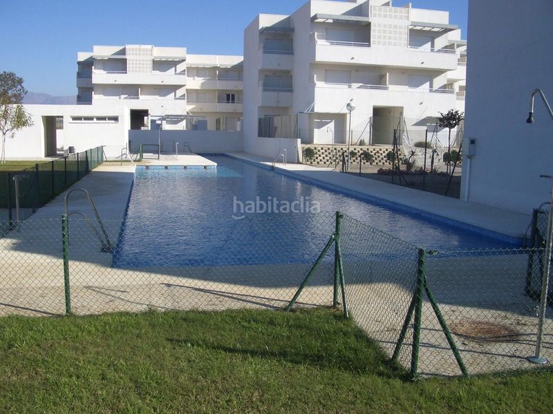 Foto bc6bd44f-fa98-4c9a-b9b1-baf4de4872af. Pis amb aparcament piscina a El Toyo Almería