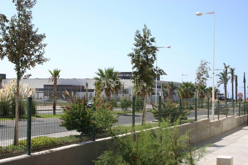 Foto ccfd64f8-ae77-45e1-bac5-30f8feb61788. Pis amb aparcament piscina a El Toyo Almería