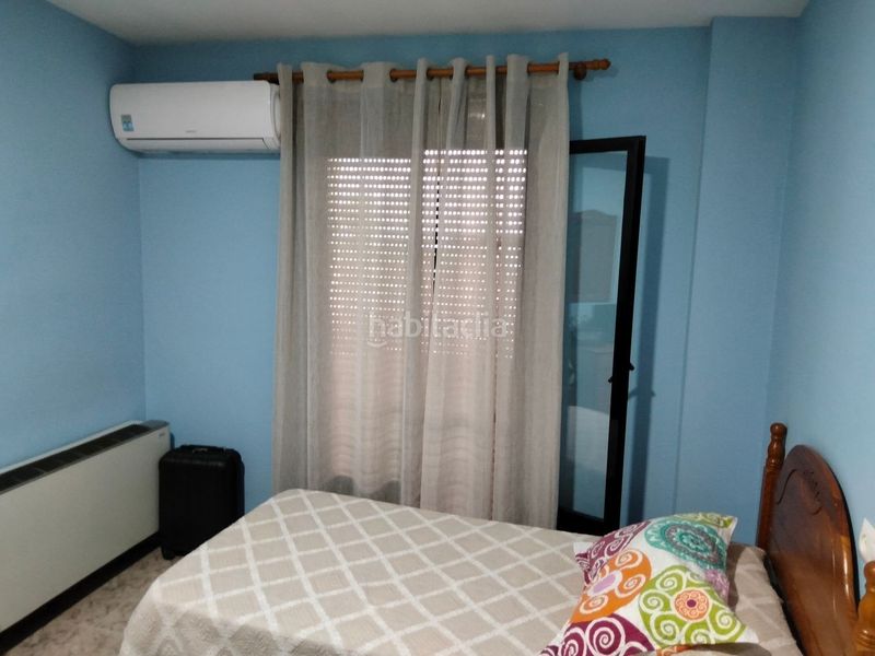 Foto 2cbc9861-7cb5-4170-a15e-f4cb21ec7c25. Edificio en Trujillo