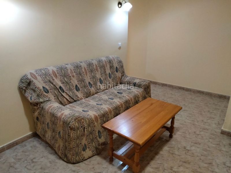 Foto 5bc0f6af-bd32-4859-b135-42ba94f14831. Edificio en Trujillo