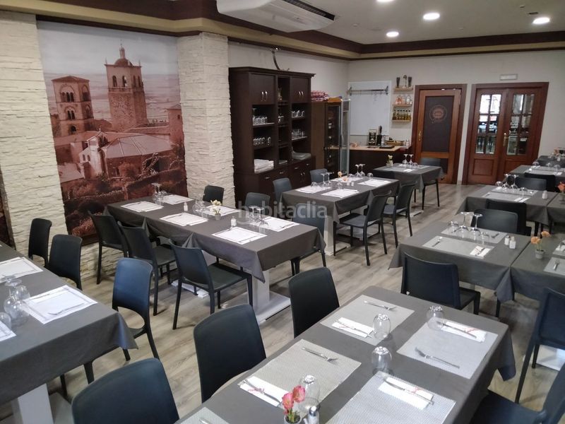 Foto 63f6cdbc-5a17-4aa4-8654-0e042e3bbccd. Edificio en Trujillo