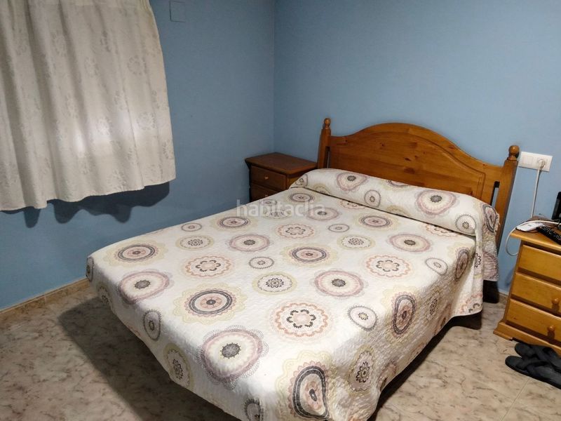 Foto 99cb275c-23a5-4e84-acce-6eb01f580933. Edificio en Trujillo