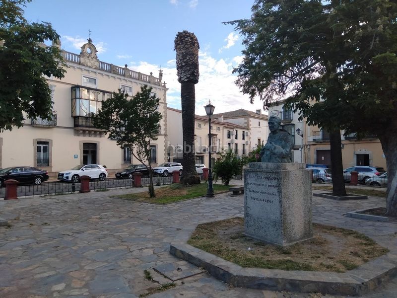 Foto 05fabba8-7697-46de-85d2-db9f56154b65. Edificio in Trujillo