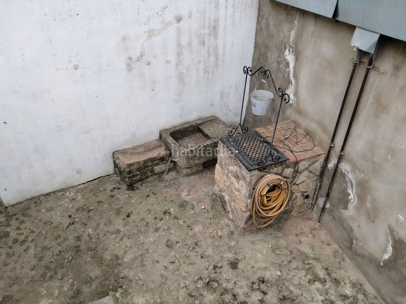 Foto 57b8b4cb-7f90-4354-8202-3ec170d29a65. Edificio in Trujillo