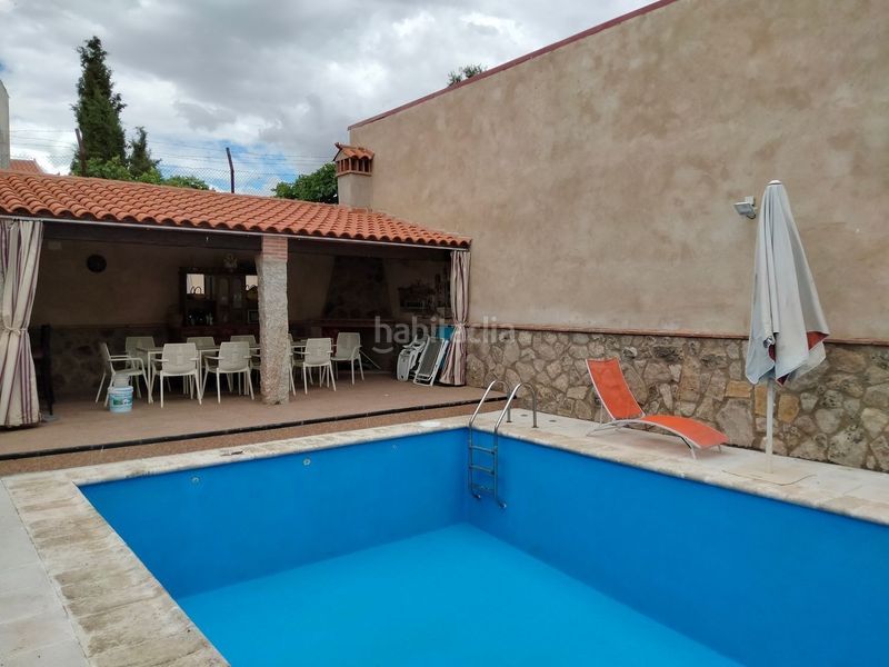 Foto 744b7217-f880-4713-b976-2ec5c81c9de9. Edificio in Trujillo