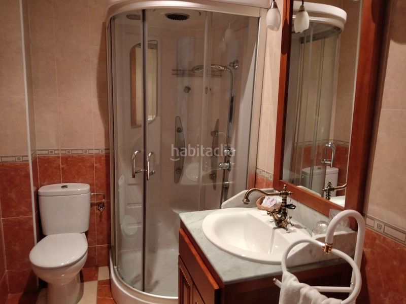 Foto a0bec29e-3cd0-4653-937b-9c7c20497be5. Edificio in Trujillo