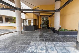 Location Bureau  Calle calle de maría tubau, 5