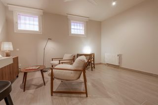 Miete Büro  Calle calle de ceferino rodríguez, 17. Estudio reformado en la zona de castilla, madrid  ideal para sol