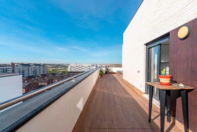 Foto 0151b348-009e-48c6-b8f5-497d33ecf9c7. Àtic amb aparcament piscina a Rivas Futura Rivas - Vaciamadrid