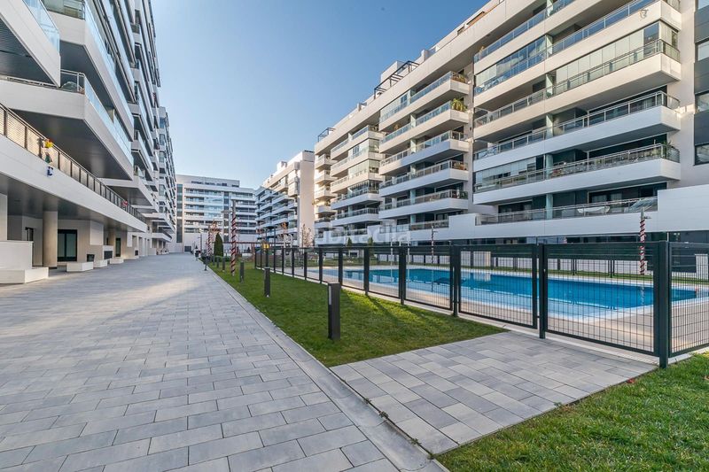 Foto 2917a159-c81d-4654-889a-ae28801e4052. Àtic amb aparcament piscina a Rivas Futura Rivas - Vaciamadrid