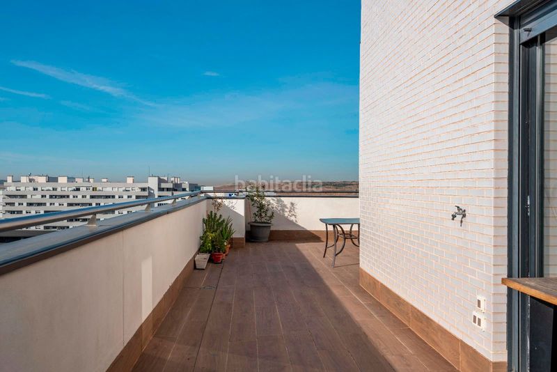 Foto b7d9a0fd-95fa-45dc-a094-8364c6f22831. Àtic amb aparcament piscina a Rivas Futura Rivas - Vaciamadrid