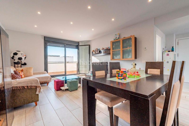 Foto e6657097-7c62-41d8-b779-5f5d6ba60906. Àtic amb aparcament piscina a Rivas Futura Rivas - Vaciamadrid