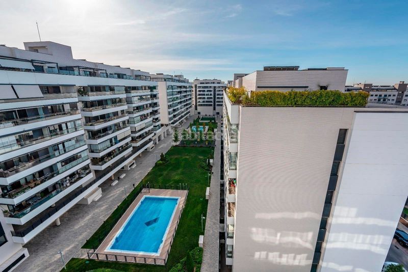 Foto ec419d82-0b7b-42e0-a32c-558b0e5f95d2. Àtic amb aparcament piscina a Rivas Futura Rivas - Vaciamadrid