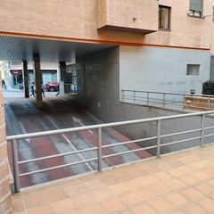 Aparcament cotxe a Calle INFANTA MERCEDES