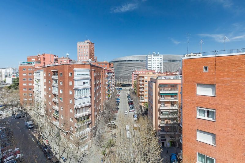 Foto cd89305d-c8f5-4b31-91e6-4e12e3507223. Àtic amb aparcament a El Viso Madrid