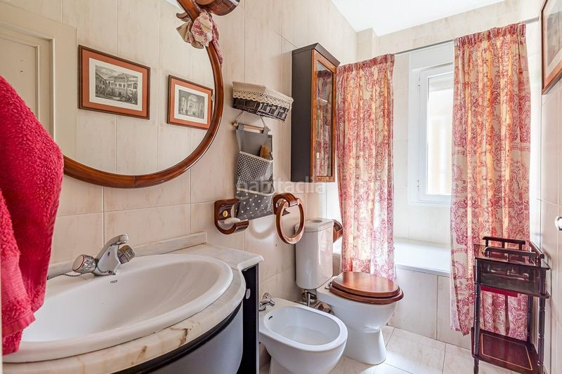 Foto 0bf8f2d8-cf9b-43a8-95fc-13c282d52a50. Pis amb aparcament a El Viso Madrid