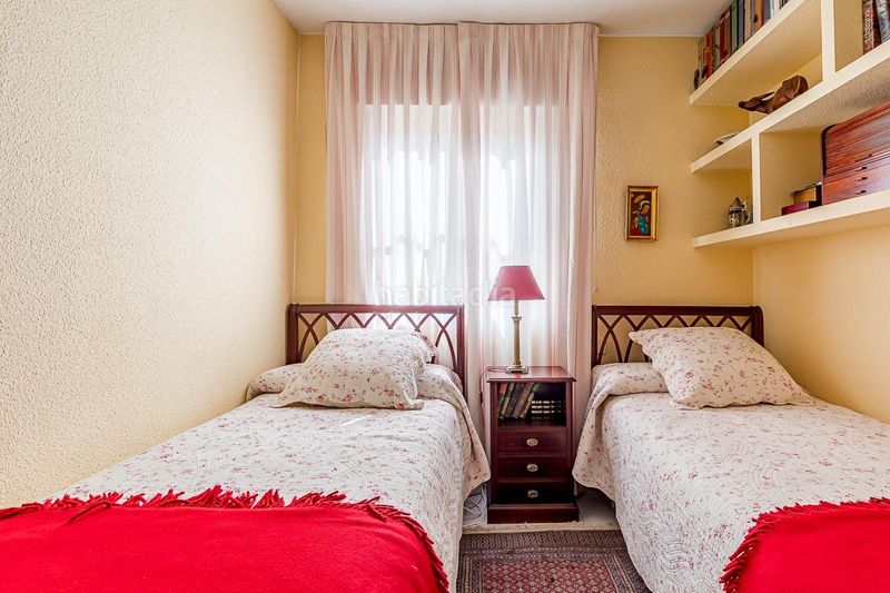 Foto 17201ffe-cebd-4fac-bf88-0627538d4343. Pis amb aparcament a El Viso Madrid