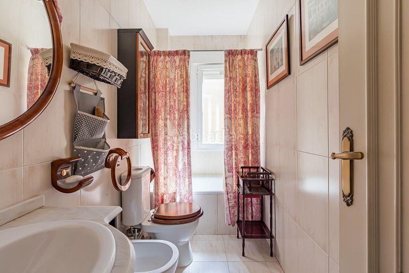 Foto 197da0e1-941a-4652-a9b1-fe809525b5a0. Pis amb aparcament a El Viso Madrid