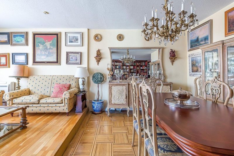 Foto 84f2a95e-78b6-4e0d-aef5-965149f4dd82. Pis amb aparcament a El Viso Madrid