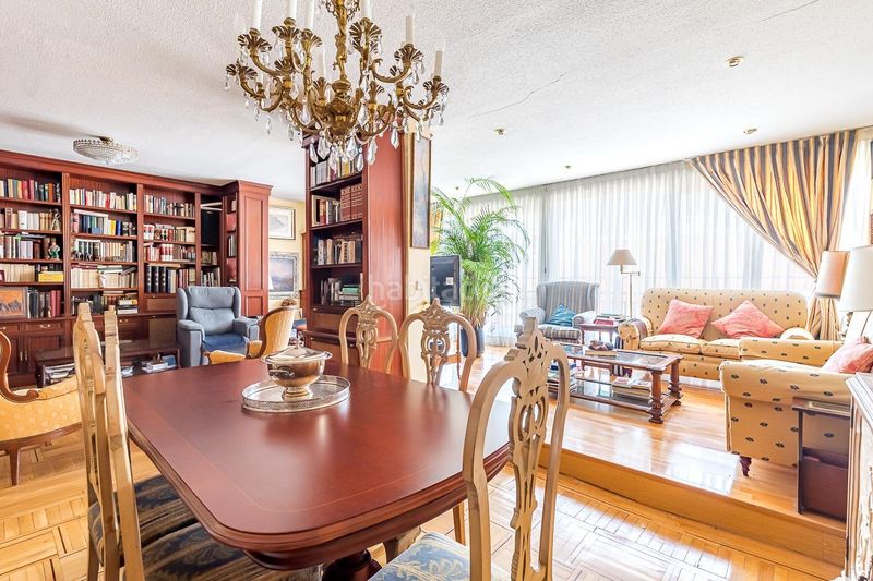 Foto 85c1e9ef-1ef4-4120-ab7a-59614fde8da5. Pis amb aparcament a El Viso Madrid