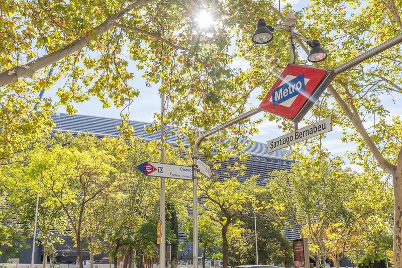 Foto be44e9af-35d0-4279-8083-eba1901a59b4. Pis amb aparcament a El Viso Madrid