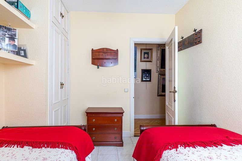 Foto cc3d13c6-1c3c-4e13-93d0-6b01110d9efb. Pis amb aparcament a El Viso Madrid