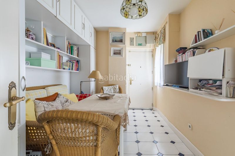 Foto ce6d8531-9c1f-497e-9779-20b3eae25135. Pis amb aparcament a El Viso Madrid