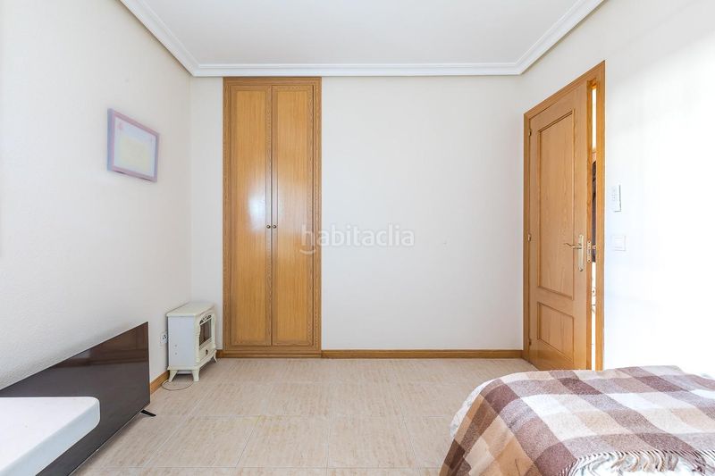 Foto 0063d3d0-a34a-465f-a01b-497747fc46cd. Casa aparellada amb calefacció aparcament piscina a Loeches